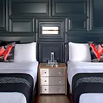 Hotel W