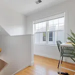 Apartment Amazing Family-friendly And Group-friendly #thebackdorch Boston