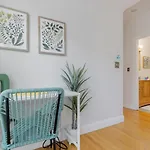 Amazing Family-friendly And Group-friendly #thebackdorch Boston