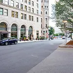 Back Bay 1Br W Gym Wd Nr Dining Bos-883