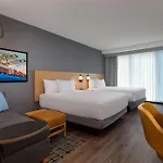 Hyatt Place Boston/seaport District 3*