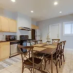 Apartment New! Near Mbta, 3mi To Fenway!