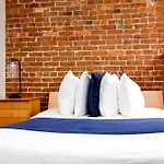 Aparthotel Stylish Downtown In The Southend, C.ave #24