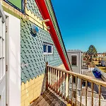 3Br Victorian Getaway With Loft, Near The Bay Holiday home Boston