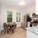 Renovated 1br, Washington Sq, Longwood, Lin