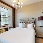 1-31 Excellent Location, Walk Everywhere Sleeps 3 Apartment