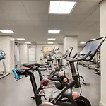 Back Bay 1br W Gym Wd Nr Shopping Bos-925 Boston