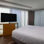 Hyatt Place Boston/seaport District Hotel 3*