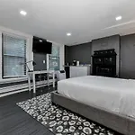 Centrally Located Stay In Boston\'S Bay