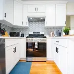 14a-elegant, Newly Renovated In * Boston
