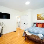 14a-elegant, Newly Renovated In * Boston