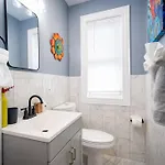 14a-elegant, Newly Renovated In Apartment *