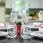 Apartment 14a-elegant, Newly Renovated In *