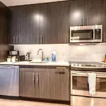 Luxury Apt In The Heart Of Seaport