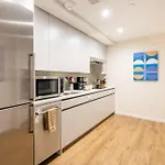 Apartment Modern With Gym And Pool *