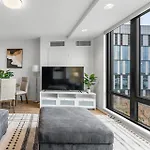 Furnished Luxury Apartment Next To Harvard Stadium