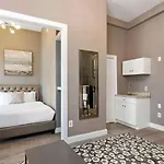 Premier Bay Village Aparthotel Boston
