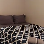 Homestay In Fields Corner Area - 30 Days M Boston