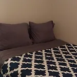 Homestay In Fields Corner Area - 30 Days M