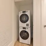 Modern Apt Walk To Restaurants