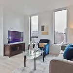 Spacious Apt With Kitchen