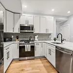Furnished Apartment Near Logan Airport