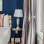 Furnished Near Logan Airport Apartment