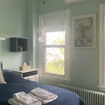 Private Rooms, Shared Bath In A Private Minutes From Logan Airport Homestay *