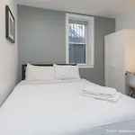 Quarters On Dot By Thatch