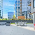 Chic Apt Seaport With Pool