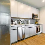 Full Private Downtown Seaport