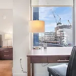 Spacious Apt Full Kitchen In Seaport - Alx-603