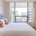 Seaport Apt With City Views