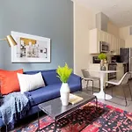 Bright And Bold Loft Fast Wifi Downtown Boston