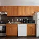 1 Bedroom In Heart Of Theater District Walk Anywhere
