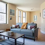 Financial District Charm And Close Walk To Downtown