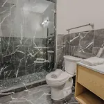 Charming 1 Bedroom Laundry In Unit *