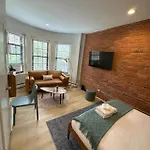 Peaceful Back Bay Studio