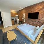 Cozy Central South End Studio