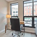 Luxury 2Br North End Retreat