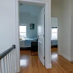 Modern & Spacious 4-bedroom In Roxbury Apartment Boston