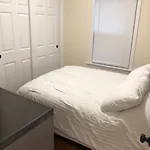Modern Renovated 2-bedroom In South *