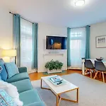 Renovated 1bed, Steps To Mbta, Shops & Restaurants Apartment