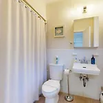 Renovated 1bed, Steps To Mbta, Shops & Restaurants Apartment