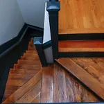 Modern & Spacious 4-bedroom In Roxbury Apartment