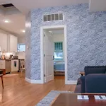 Modern & Spacious 4-bedroom In Roxbury Apartment *