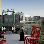 Hotel Commonwealth 5*