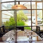 Hotel Hampton & Crosstown Center 3*