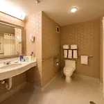 Hampton & Crosstown Center Hotel