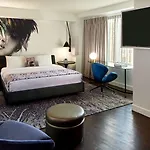 Hotel W